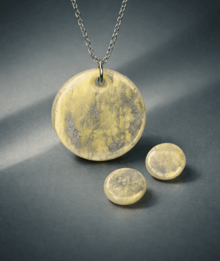 soft_yellow_marble_necklace_auremi_pure_form_clay_necklace_set
