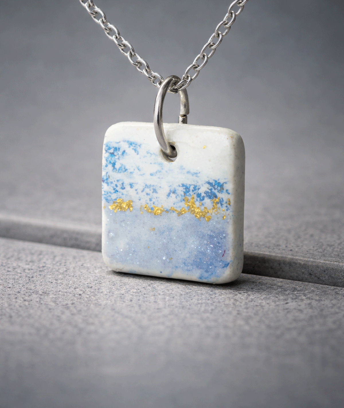 celmira-polymer-clay-necklace-pure-form-collection-suzy-decor-02 blue_white_airy_necklace_celmira_pure_form_necklace