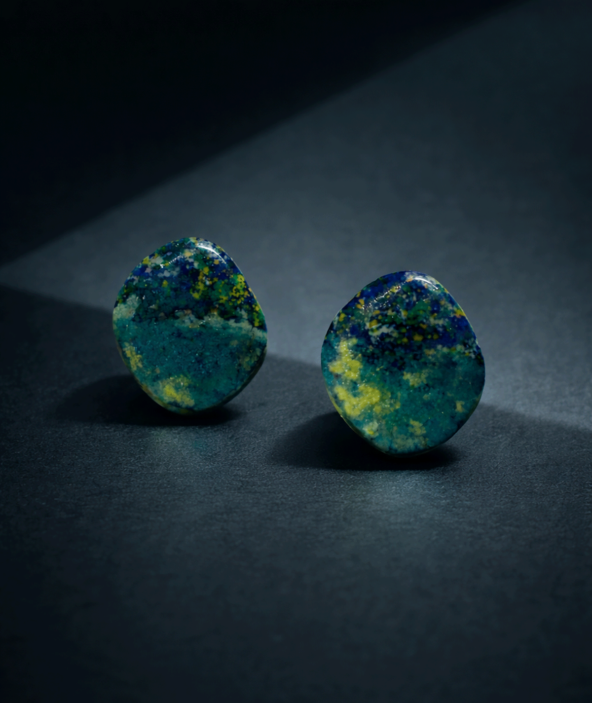 irala-polymer-clay-earrings-urban-aura-collection-suzy-decor-02 deep_green_ocean_studs_irala_urban_aura_polymer_clay_earrings