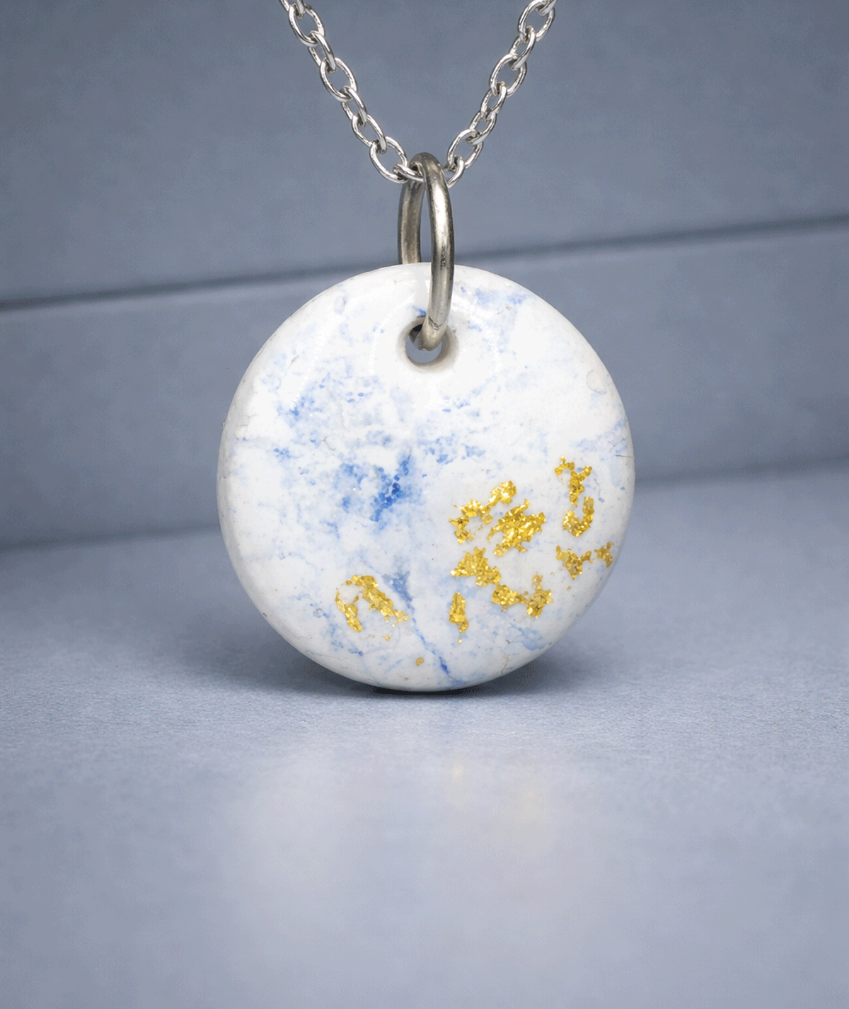 liranya-polymer-clay-necklace-pure-form-collection-suzy-decor-02 lightwashed_sky_clay_necklace_liranya_pure_form_handmade_pendant_necklace