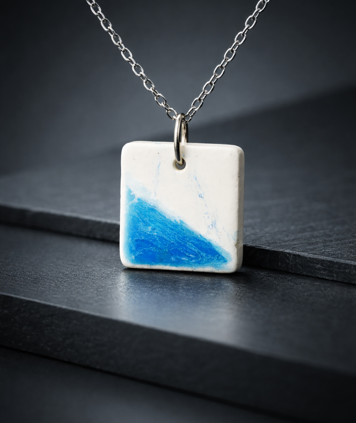 marelo-polymer-clay-necklace-urban-aura-collection-suzy-decor-02 blue_white_minimalist_pendant_marelo_urban_aura_necklace