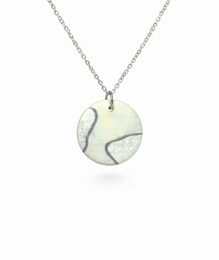 noira_rustic_grace_ivory_round_clay_pendant