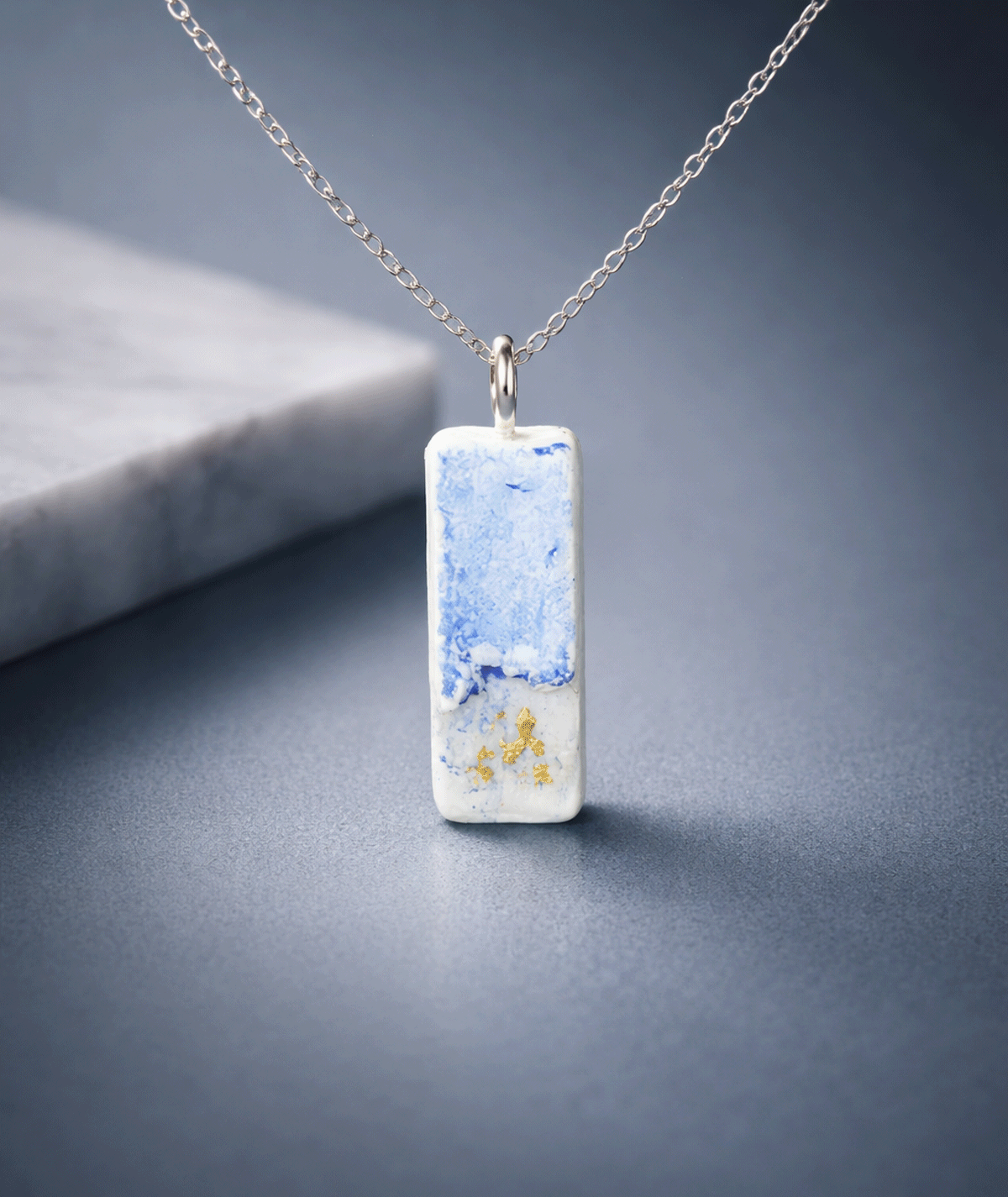 serima-polymer-clay-necklace-pure-form-collection-suzy-decor-01 vertical_blue_serene_necklace_serima_pure_form_pendant_necklace