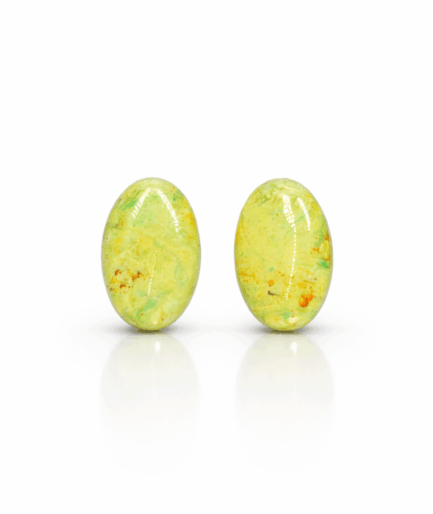 soft_spring_green_clay_earrings_solveta_pure_form_handmade_earrings
