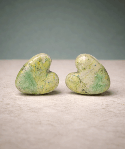 soft_green_heart_clay_earrings_verelma_pure_form_polymer_earrings