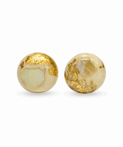 handmade_ceramic_earrings_soft_beige_gold_minimal_texture