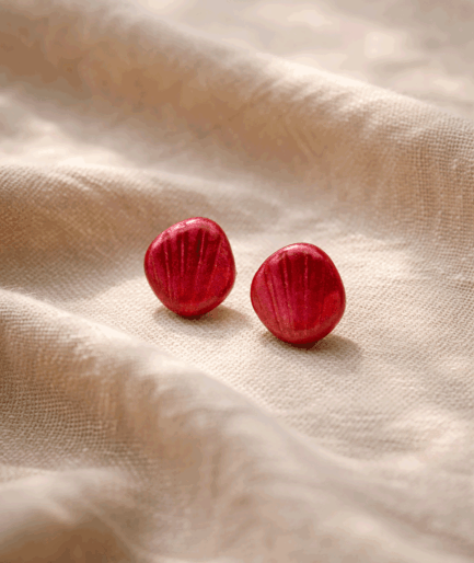 handmade_ceramic_red_shell_earrings_textured_camino_inspired_jewelry