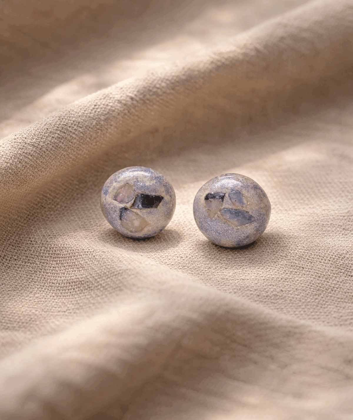 handmade_ceramic_round_earrings_purple_blue_texture_camino_inspired_jewelry_02 handmade_ceramic_round_earrings_purple_blue_texture_camino_inspired_jewelry