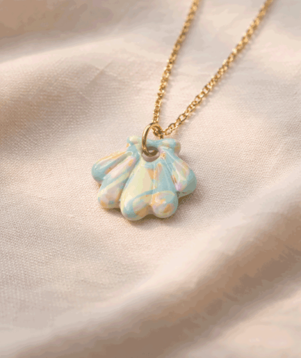 handmade_ceramic_shell_pendant_pastel_multicolor_soft_glossy_camino_inspired_necklace
